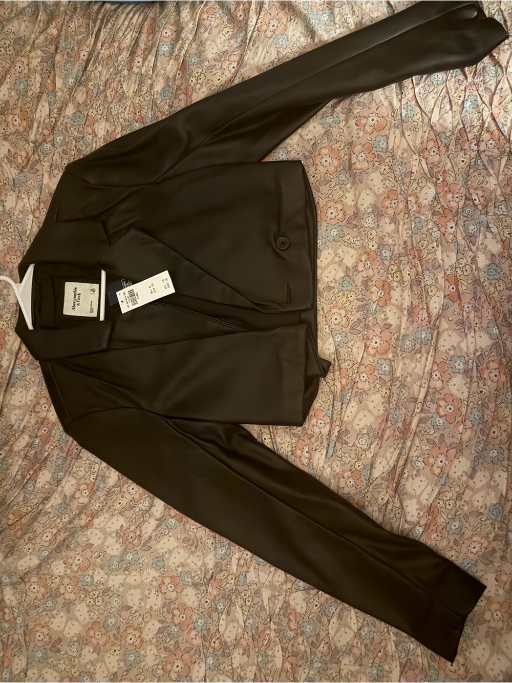 NWT Abercrombie & Fitch cropped vegan blazer size xs
